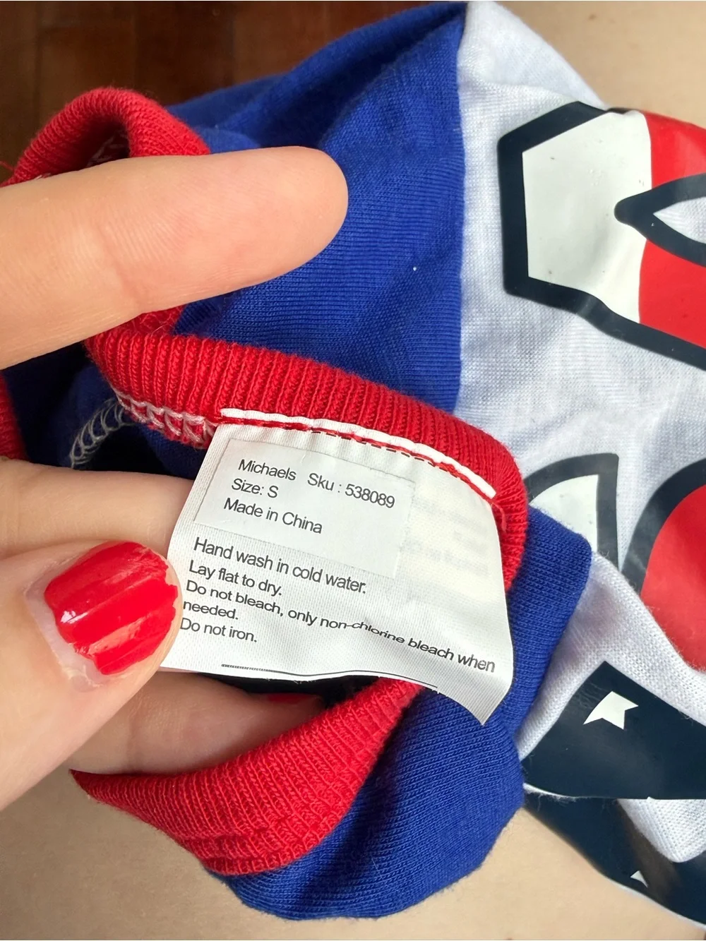 Michaels USA Blue Red & White Patriotic Dog T-Shirt, size Small